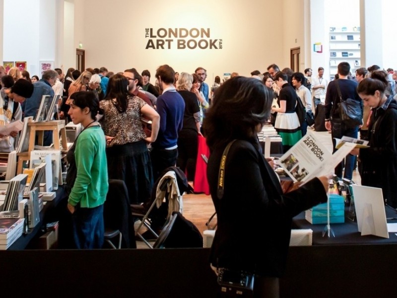 مؤسسة الشارقة للفنون تشارك في معرض لندن للكتاب