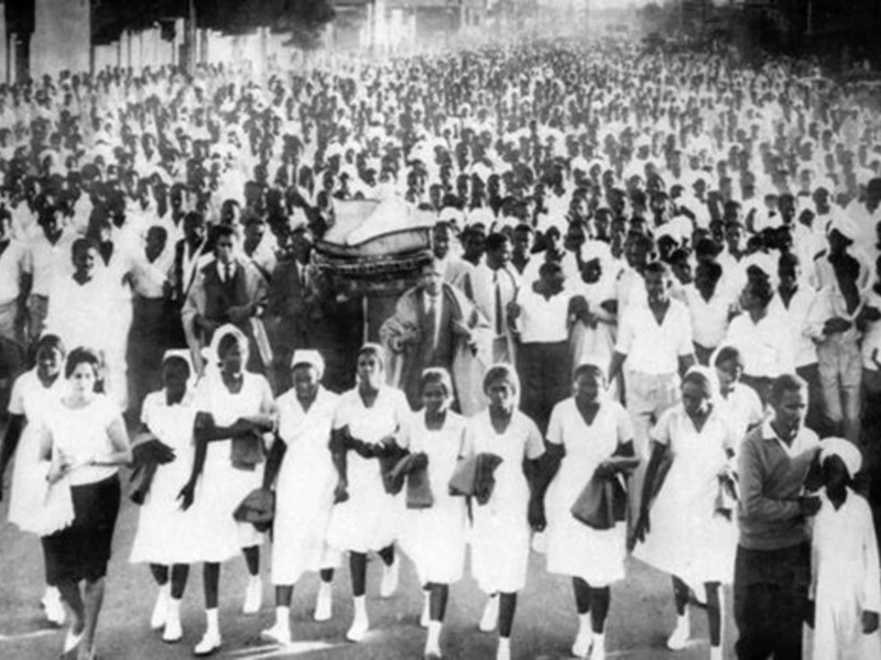 الحداثة وصناعة الهوية في السودان: استعادة حقبة الستينيات والسبعينيات