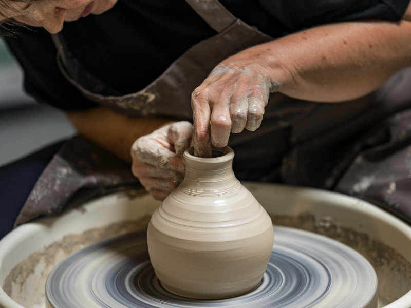 Experiment with the Pottery Wheel