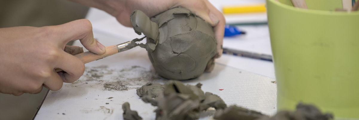 Bring Out Light and Shadow in Ceramics